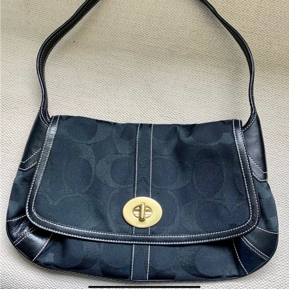 Coach Signature Shoulder Bag